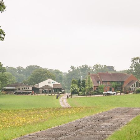 The Lazy Mare By The Water Villa Rugeley Exteriör bild