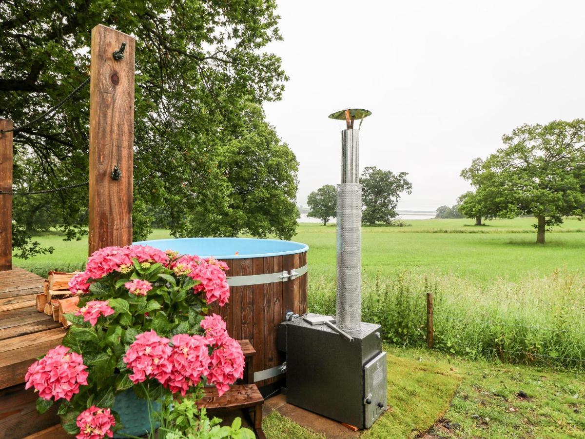 The Lazy Mare By The Water Villa Rugeley Exteriör bild